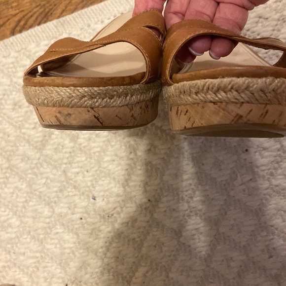 Prada slides - Picture 5 of 12